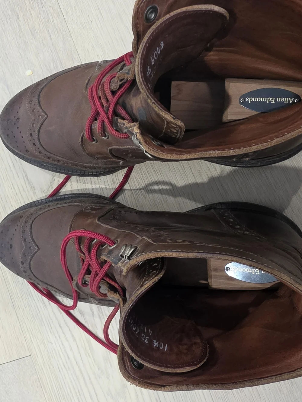 Allen Edmonds Brown Leather Wingtip Combat Boots Vibram Sole Men's 10.5 D